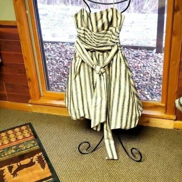 BCBGMaxAzria Strapless Zippered Lined Belted Event Sz. 2 Dress - Picture 1 of 10